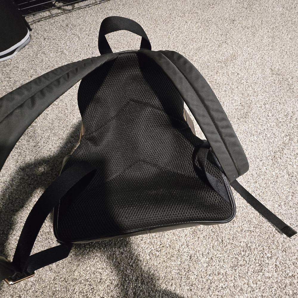 Coach Court Backpack - Picture 4 of 11